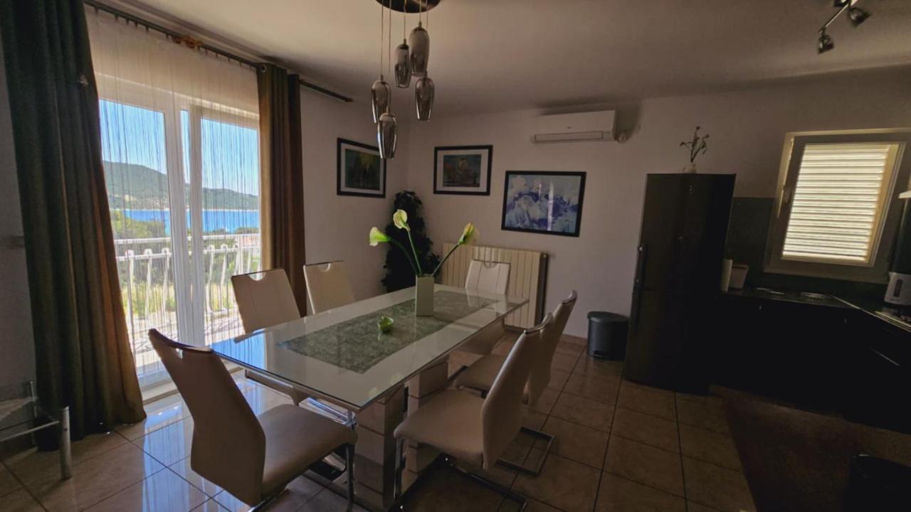 Apartman House Berry Primosten