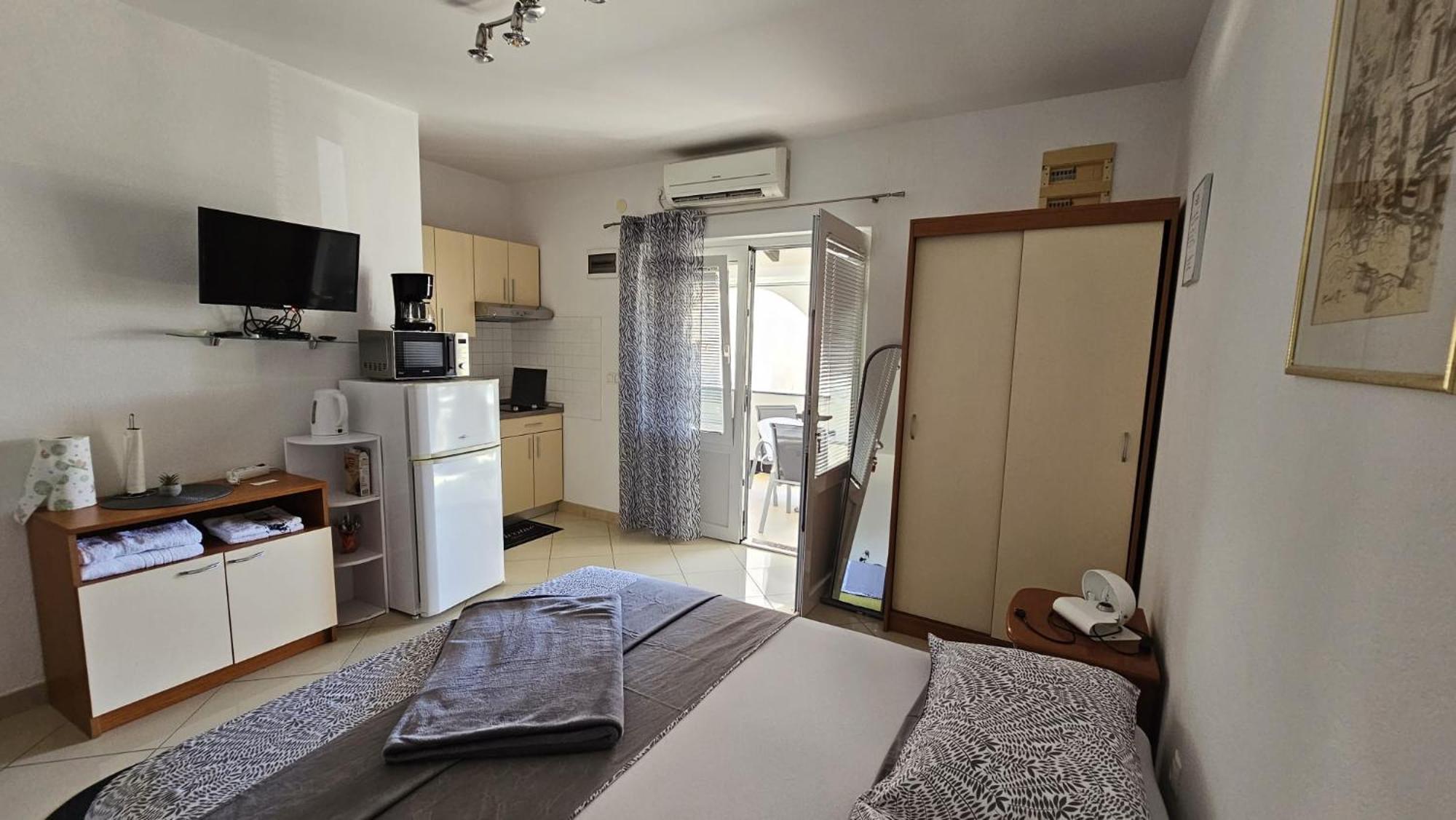 House Berry Apartment