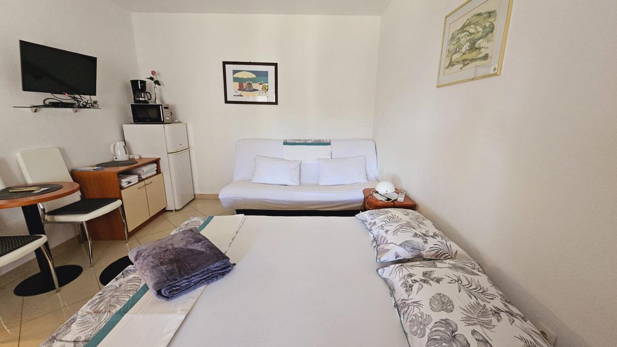 House Berry Apartman *
