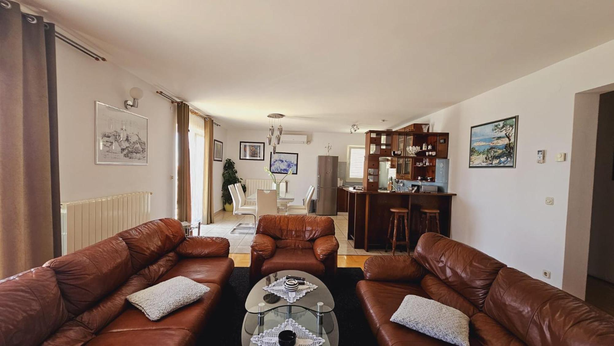 House Berry Apartment Primosten